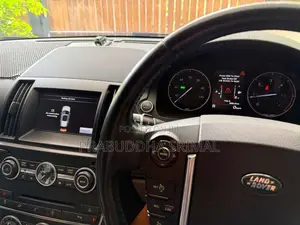 Land-Rover Freelander 2 2013 SUV (Used)
