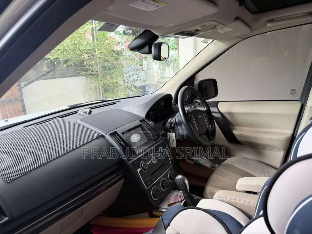 Land-Rover Freelander 2 2013 SUV (Used)