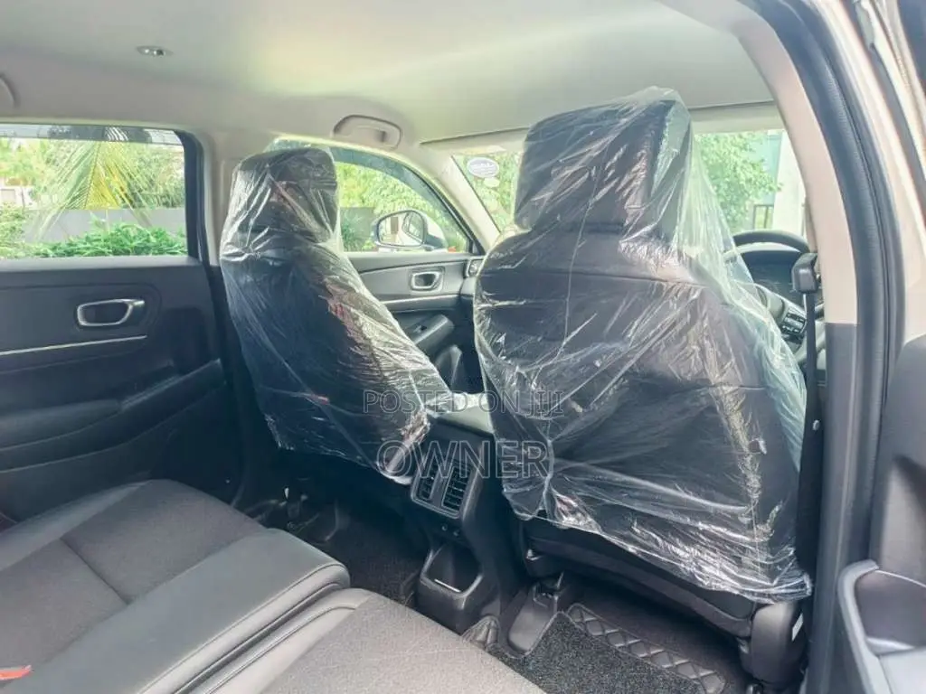 Honda Vezel 2025 SUV (Used)