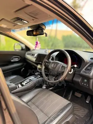 Honda Vezel 2014 SUV (Used)