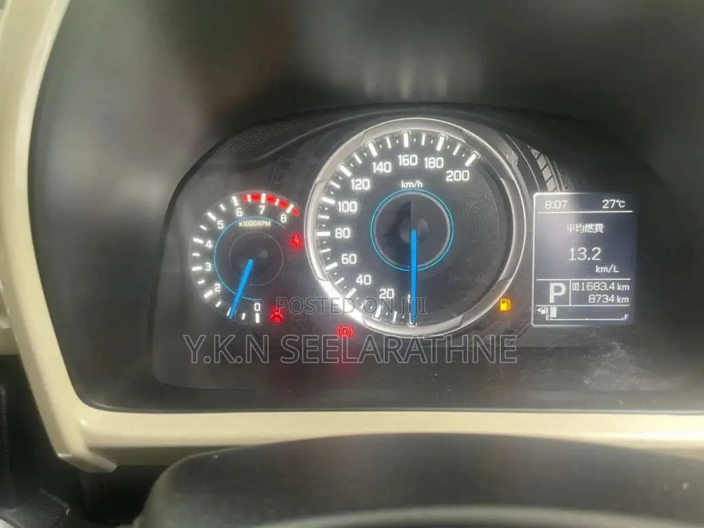 Suzuki Xbee 2023 SUV (Used)