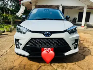 Toyota Raize 2025 SUV (Used)