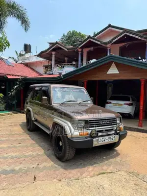 Toyota Land Cruiser 1991 SUV (Used)