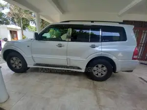 Mitsubishi Pajero GDI V75 W 2003 SUV (Used)