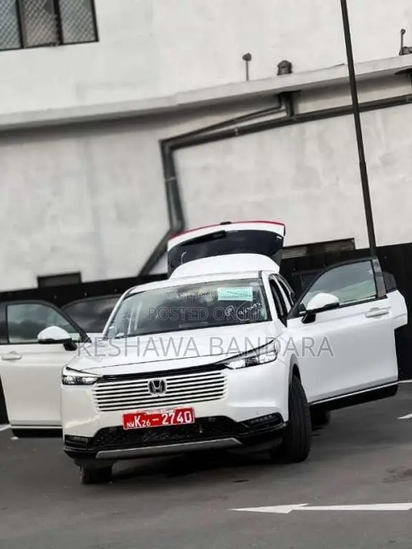 Honda Vezel Z Premium 2025 SUV Unregistered (Recondition)