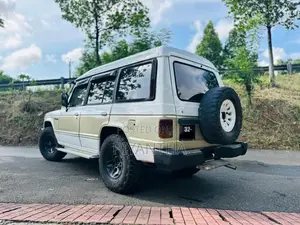 Mitsubishi Pajero 1990 SUV (Used)