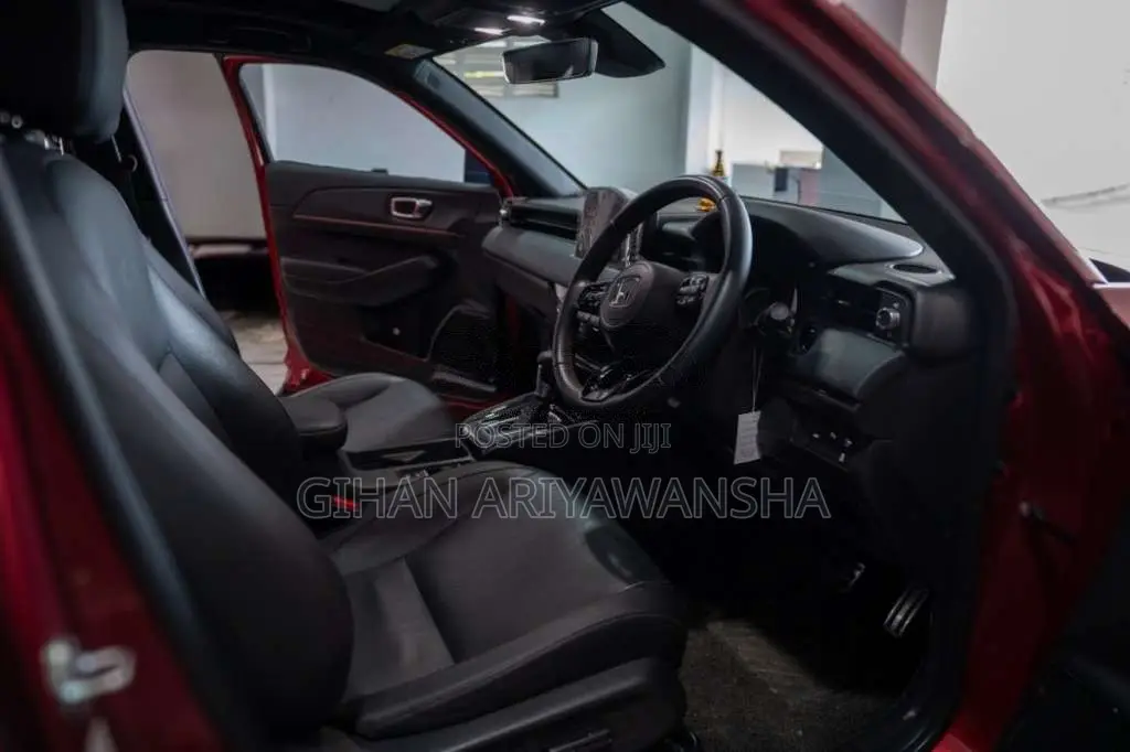 Honda HR-V 2025 SUV (Used)