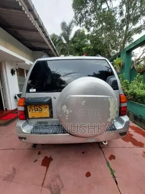 Mazda Proceed Levante 1999 SUV (Used)