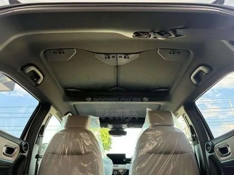 Honda Vezel Z Play Moonroof 2026 SUV Brand New