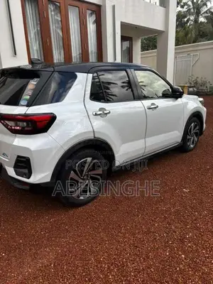 Toyota Raize 2020 SUV (Used)