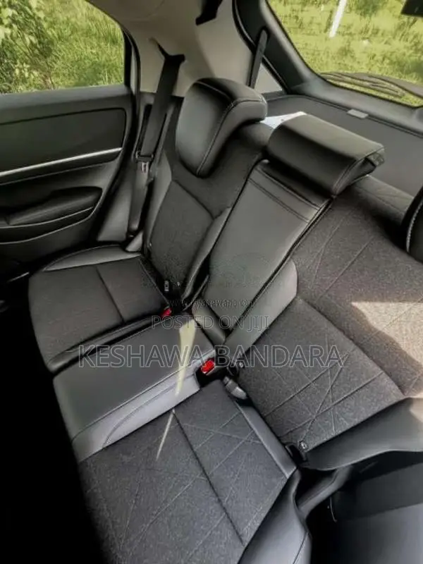 Honda Vezel Z Premium 2025 SUV Unregistered (Recondition)