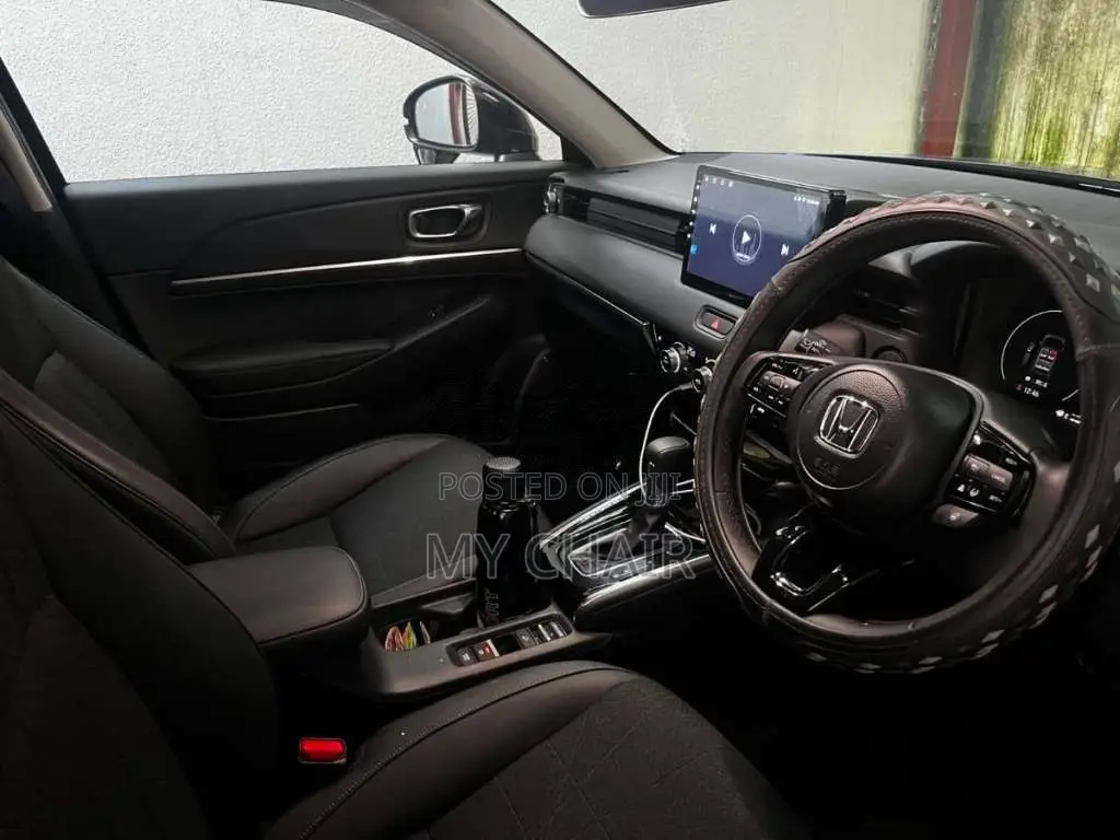 Honda Vezel Z Grade 2025 SUV (Used)