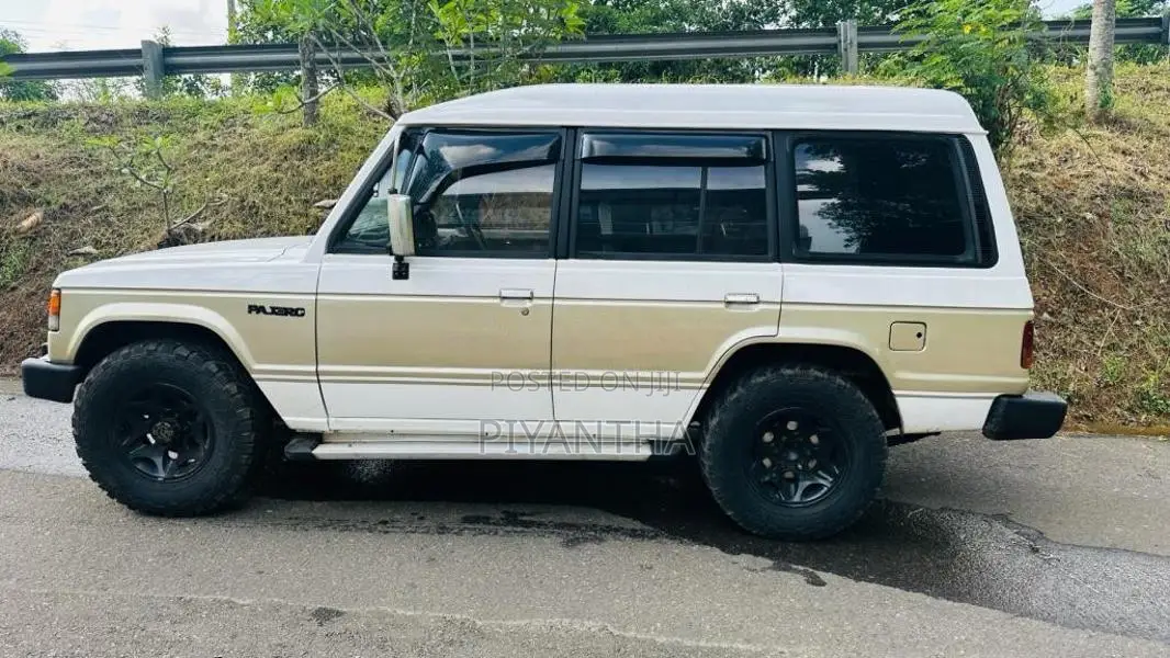 Mitsubishi Pajero 1990 SUV (Used)