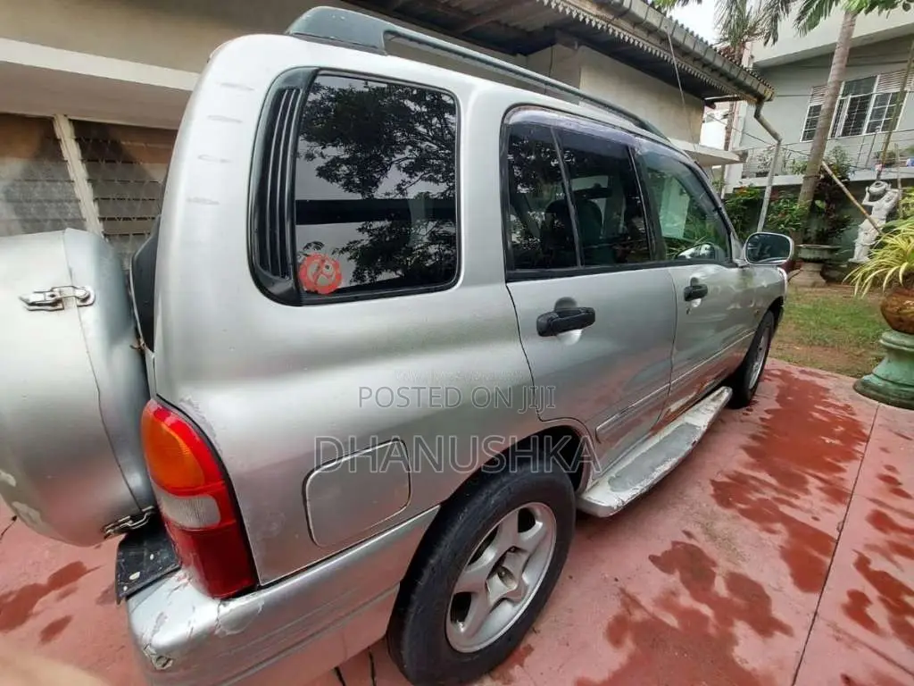 Mazda Proceed Levante 1999 SUV (Used)