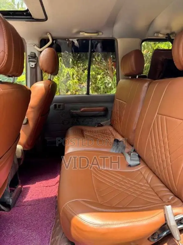 Toyota Land Cruiser 1991 SUV (Used)