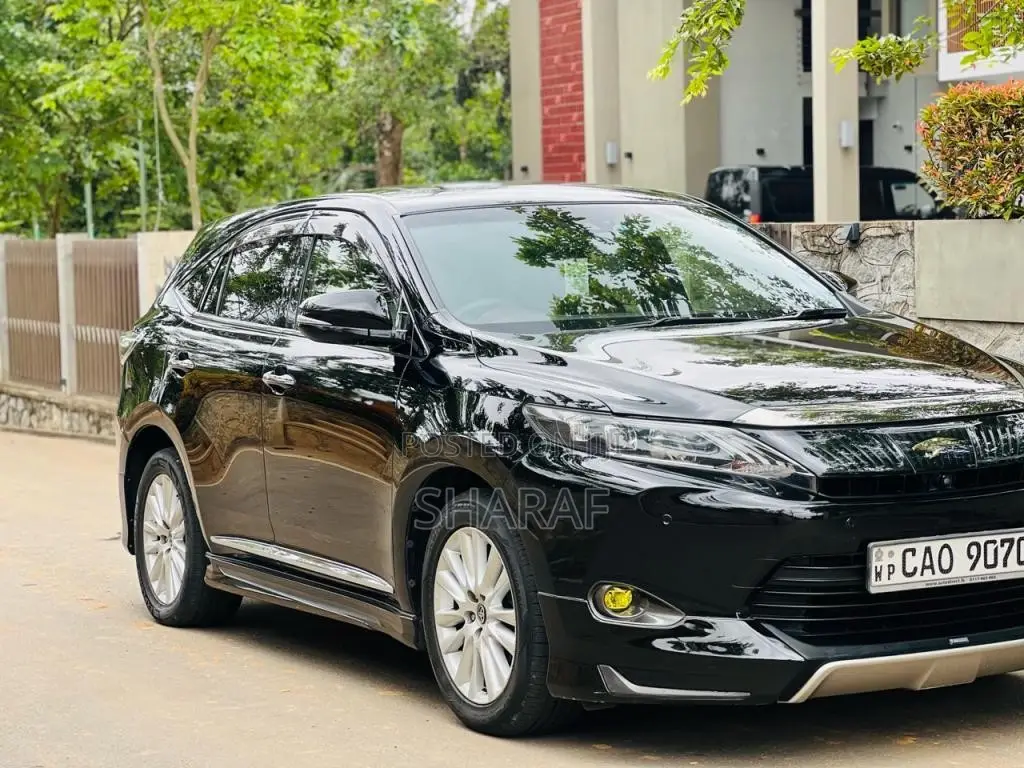 Toyota Harrier Advance Premium 2016 SUV (Used)