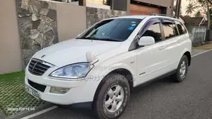 Micro Kyron 2008 SUV (Used)