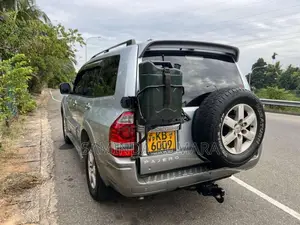 Mitsubishi Montero 2004 SUV (Used)
