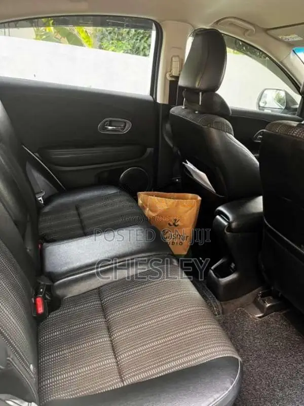 Honda Vezel 2014 SUV (Used)