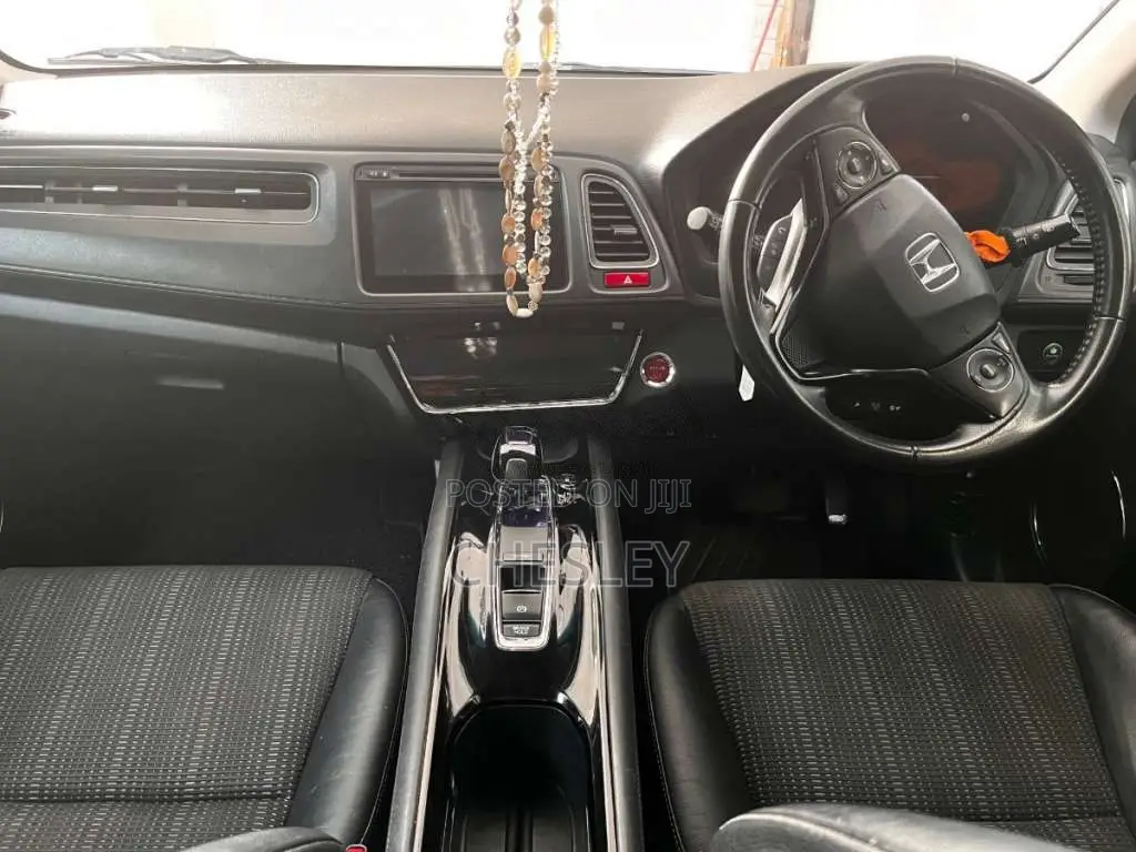 Honda Vezel 2014 SUV (Used)