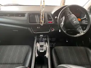 Honda Vezel 2014 SUV (Used)