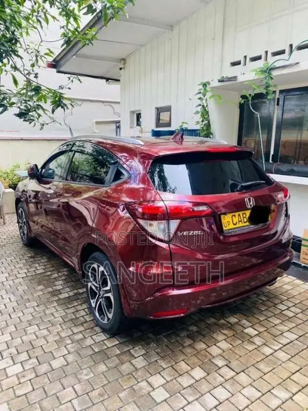 Honda Vezel 2014 SUV (Used)