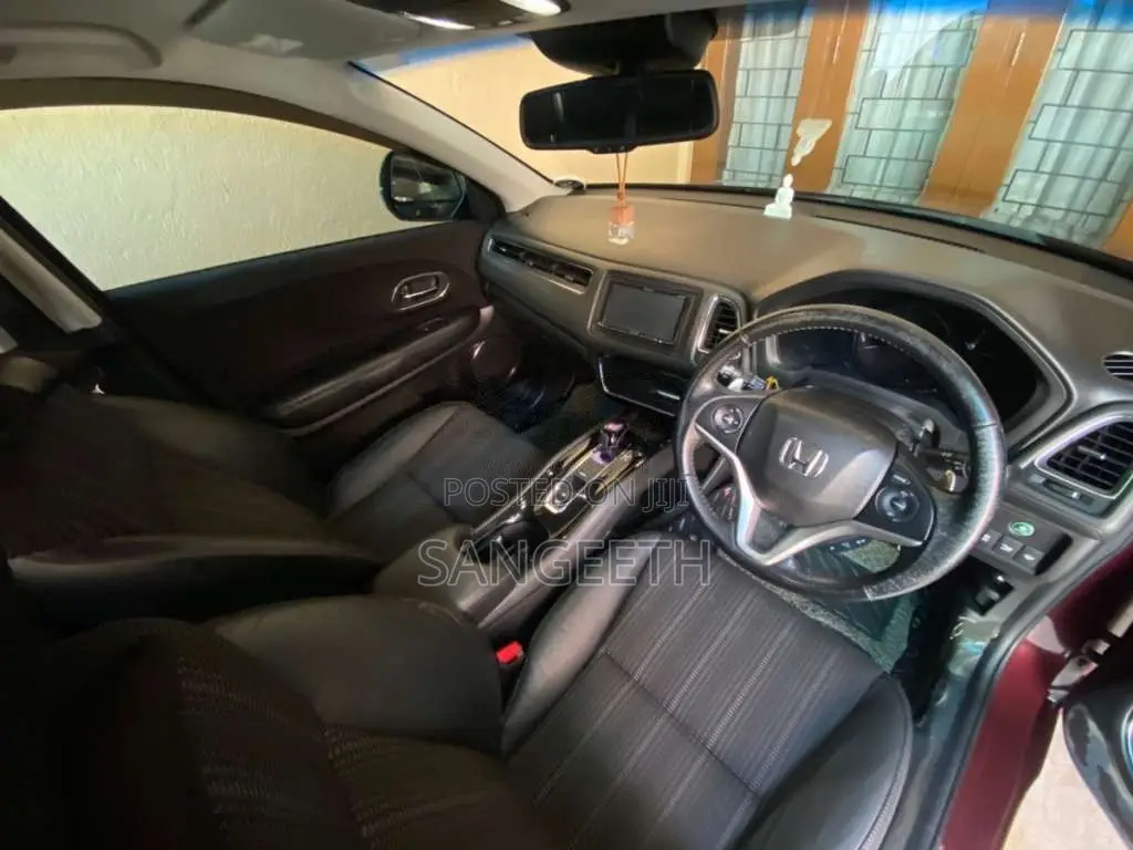 Honda Vezel 2014 SUV (Used)