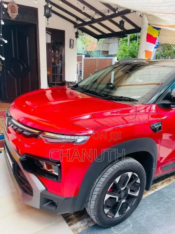 Renault Kiger Emotion CVT 2025 SUV (Used)