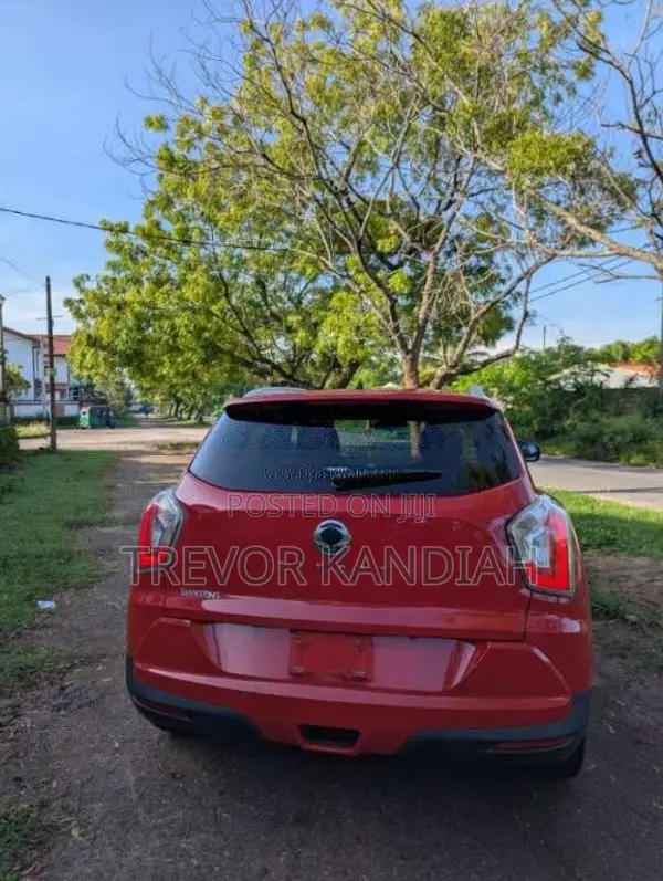 Micro Tivoli 2015 SUV (Used)