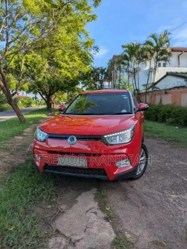 Micro Tivoli 2015 SUV (Used)