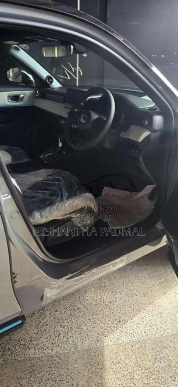 Honda Vezel Z Play Premium 2026 SUV Unregistered (Recondition)