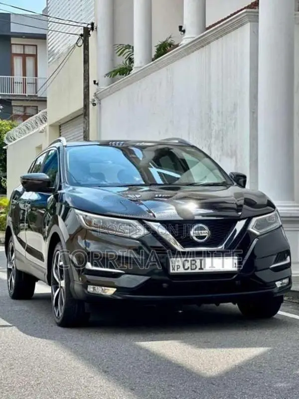 Nissan Qashqai Tekna 2018 SUV (Used)