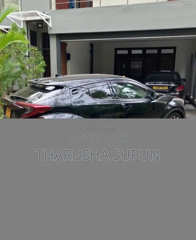 Toyota CHR 2020 SUV (Used)