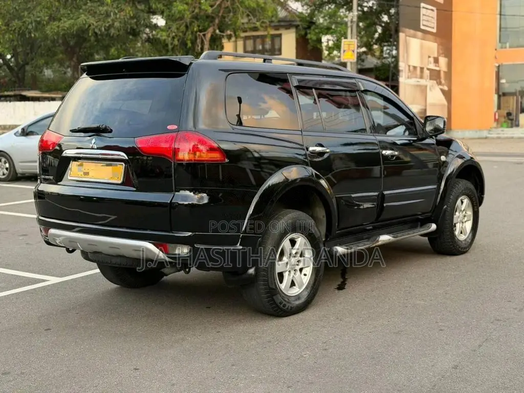 Mitsubishi Montero Sport 2012 SUV (Used)