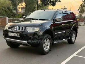 Mitsubishi Montero Sport 2012 SUV (Used)