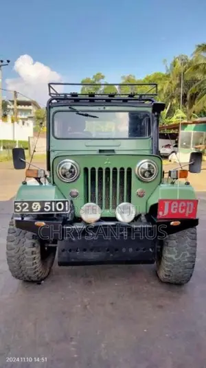 Mitsubishi 4DR5 1969 SUV (Used)