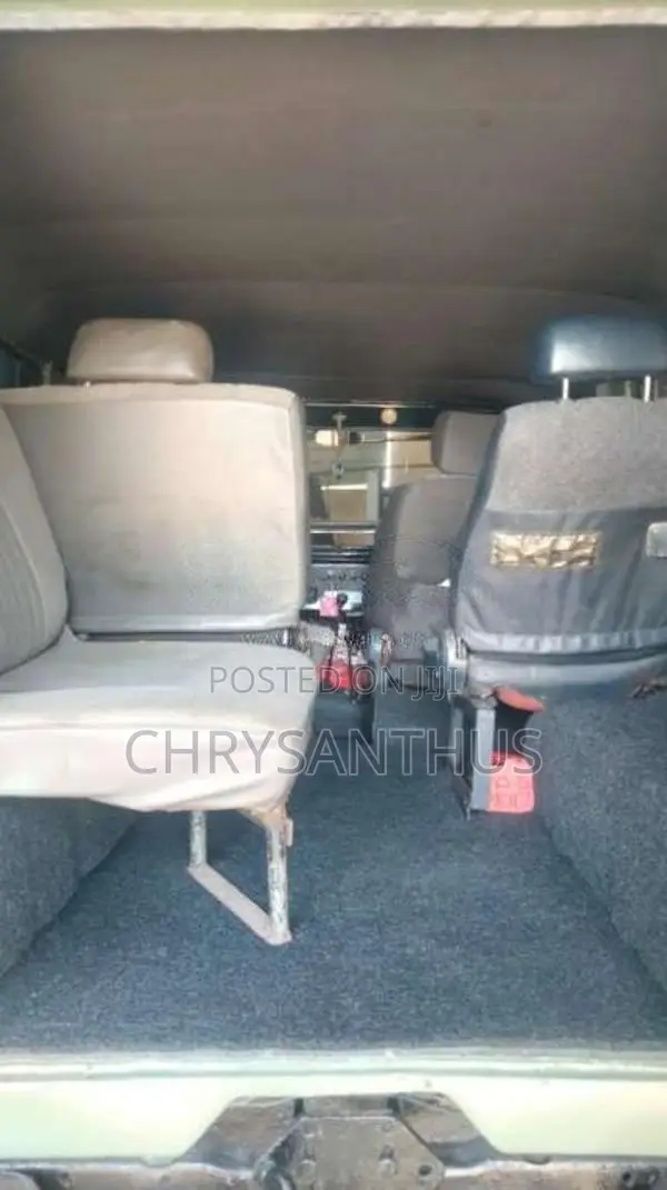 Mitsubishi 4DR5 1969 SUV (Used)