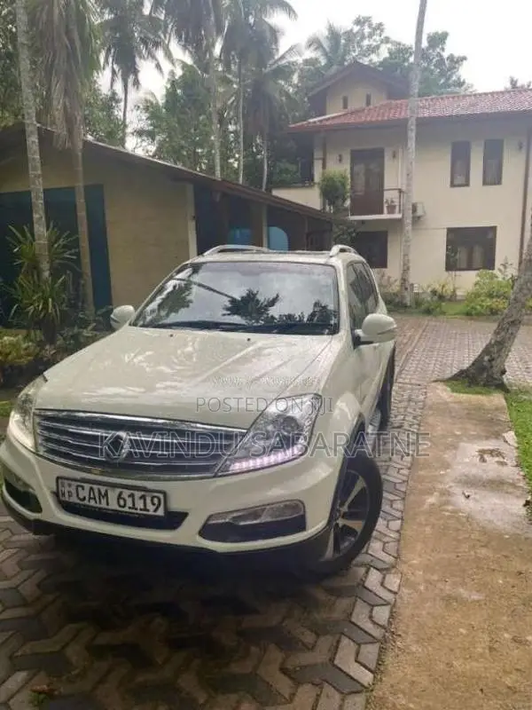 Micro Rexton 2015 SUV (Used)