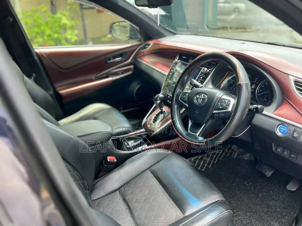Toyota Harrier 2014 SUV (Used)