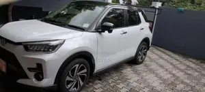 Toyota Raize 2025 SUV (Used)