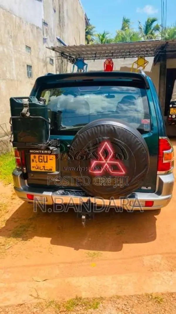 Mitsubishi Montero 2002 SUV (Used)