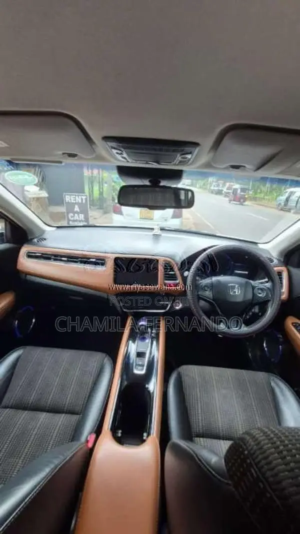 Honda Vezel 2014 SUV (Used)