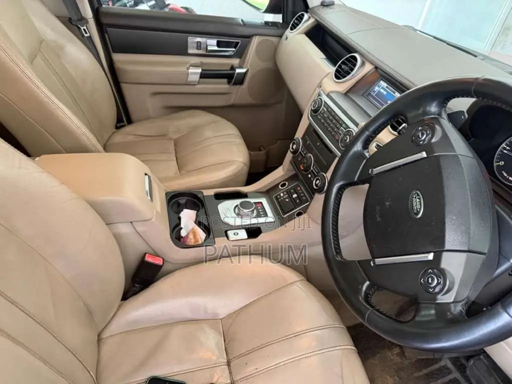 Land-Rover Discovery 4 2015 SUV (Used)