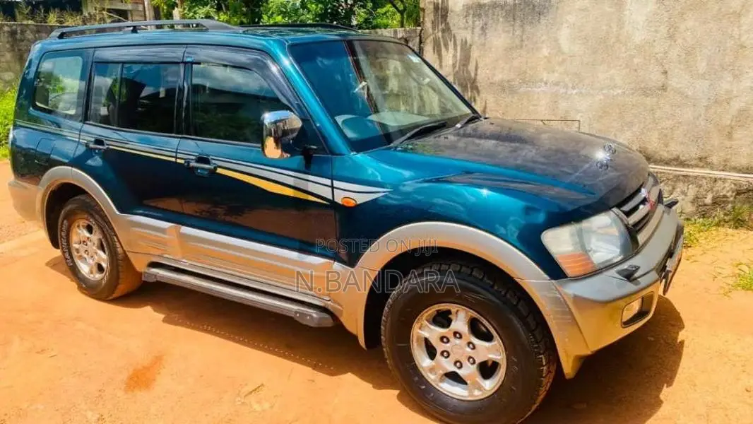 Mitsubishi Montero 2002 SUV (Used)