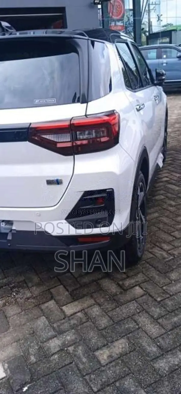 Toyota Raize 2025 SUV Unregistered (Recondition)