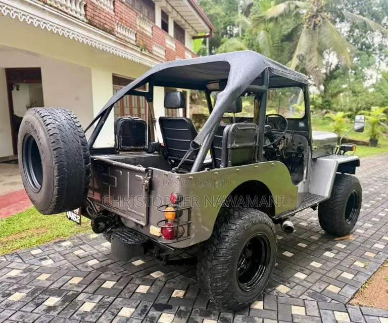 Mitsubishi 4DR 6 1980 SUV (Used)