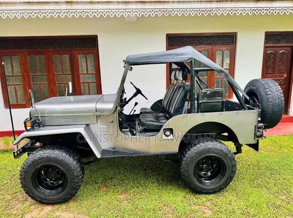 Mitsubishi 4DR 6 1980 SUV (Used)