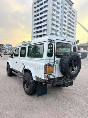 Land-Rover Defender 1992 SUV (Used)