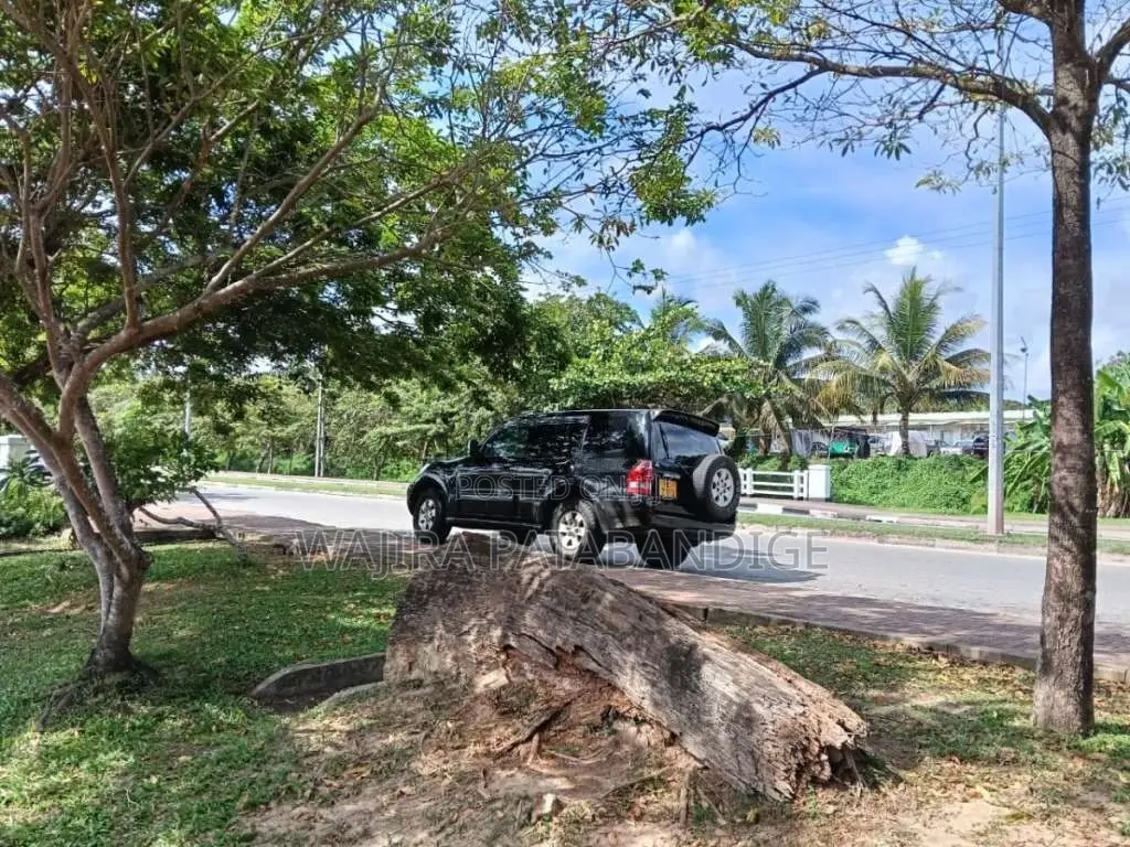 Mitsubishi Montero Exceed 2003 SUV (Used)