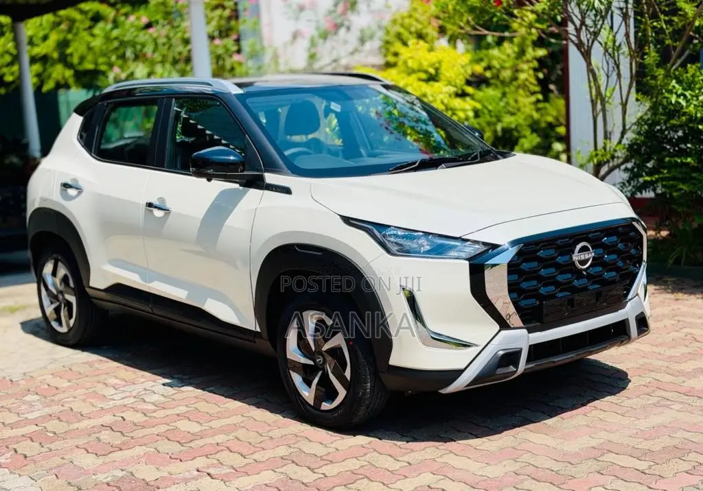 Nissan MAGNITE ACENTA EZ-SHIFT 2025 SUV (Used)